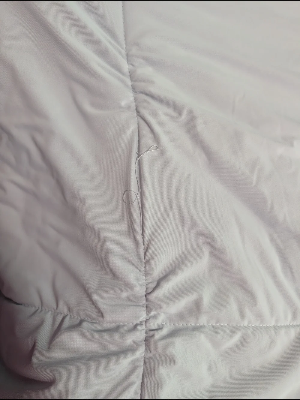 Boutique Reversible Cooling Comforter Navy & Light Blue Full/Queen 90x96 (EUC)